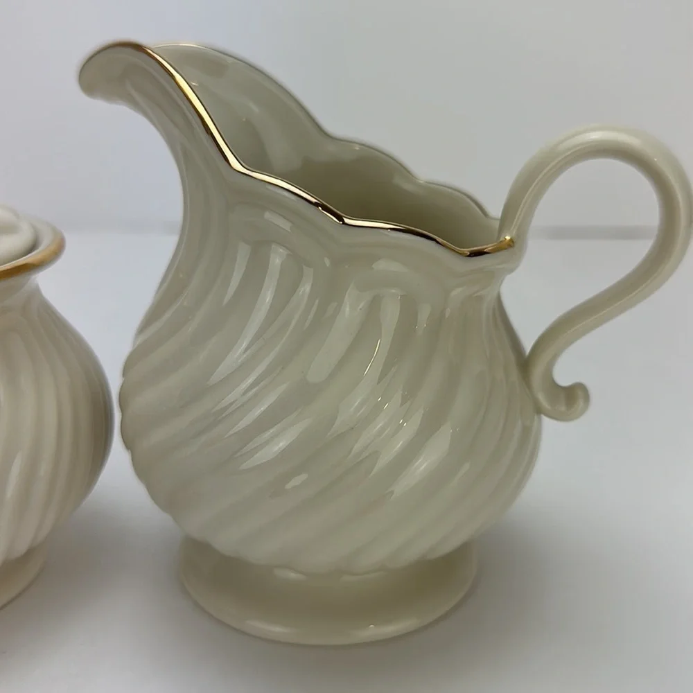 Lenox House Warming Collection Sugar Bowl With Lid‎ and Creamer Set Ivory…